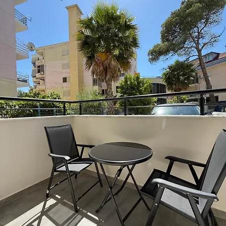 Aparthotel Almare *