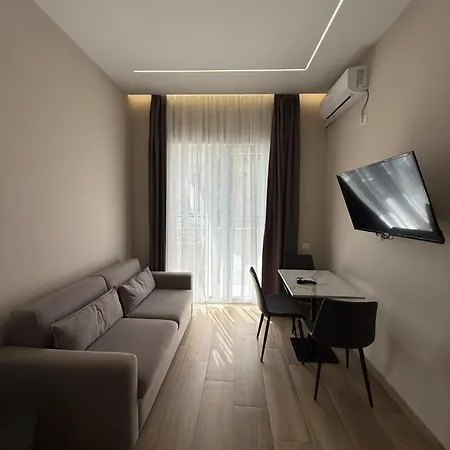 Almare Golem (Tirana)