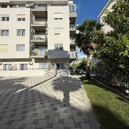 Almare Aparthotel Golem (Tirana)